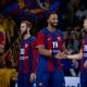 Na imagem, Thiagus Petrus, mais a esquerda, comemorando com outros jogadores do Barça.