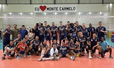 Time do Monte Carmelo, participante do Campeonato Mineiro de vôlei masculino (Reprodução/Instagram/@voleimontecarmelo)
