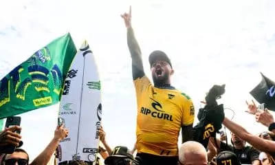 Filipe Toledo é bicampeão mundial (Thiago Diz/World Surf League)