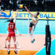 Gabi ataca na entrada de rede em jogo do Brasil contra a Bulgária pelo Pré-Olímpico de vôlei feminino