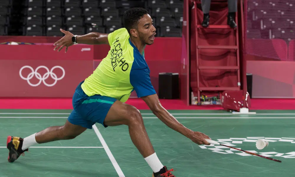 Ygor Coelho está na semifinal do Challenge da Guatemala de badminton pelo Brasil