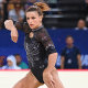 Jade Barbosa se apresenta no solo na Copa do Mundo de Paris