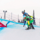 Noah Bethonico compete em prova de snowboard cross