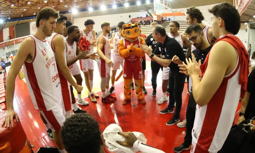 Equipe do Paulistano em jogo do Campeonato Paulista