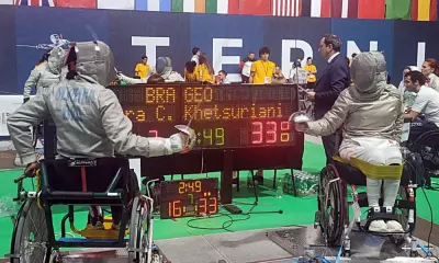 Carminha Oliveira em ação no Campeonato Mundial de Paraesgrima