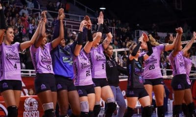 Jogadoras do Osasco, equipe campeã do Paulista Feminino sobre o Pinheiros (Foto: Carolina Oliveira)