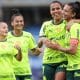 Jogadoras do Palmeiras comemorando um dos gols na goleada sobre o Caracas pela Libertadores Feminina (Reprodução/X/@LibertadoresFEM)