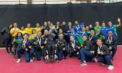 Delegação do Brasil reunida para comemorar os resultados na Copa Tango (Divulgação/CBTM)