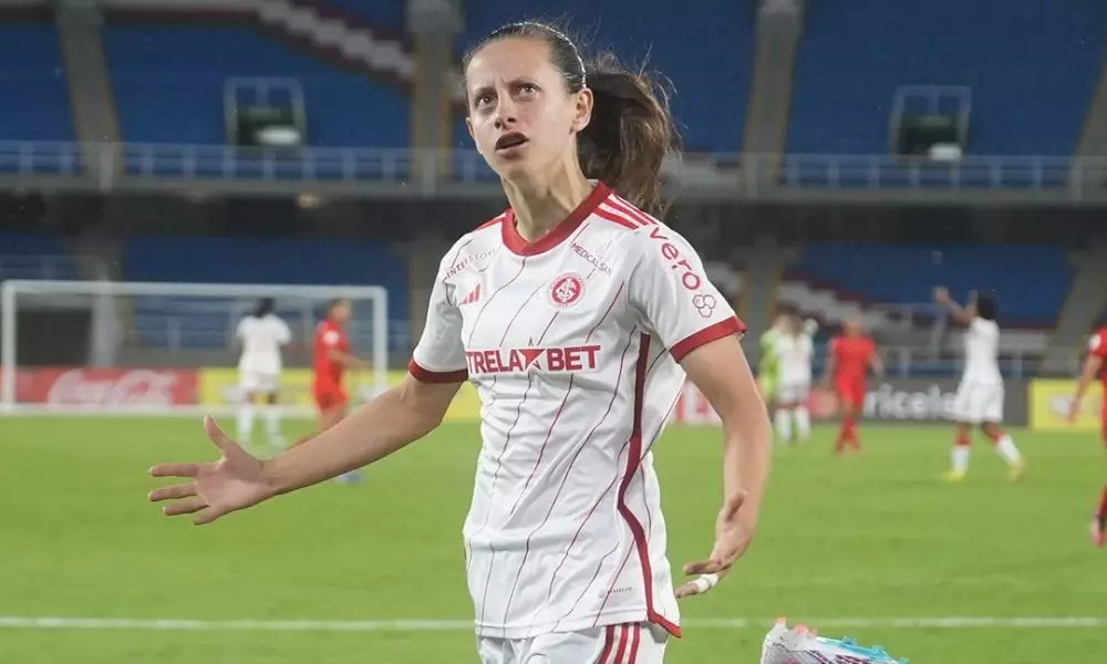Comemoração da uruguaia Belén Aquino, na vitória do Internacional sobre o América de Cali pela Libertadores Feminina (Reprodução/X/@GuriasColoradas)