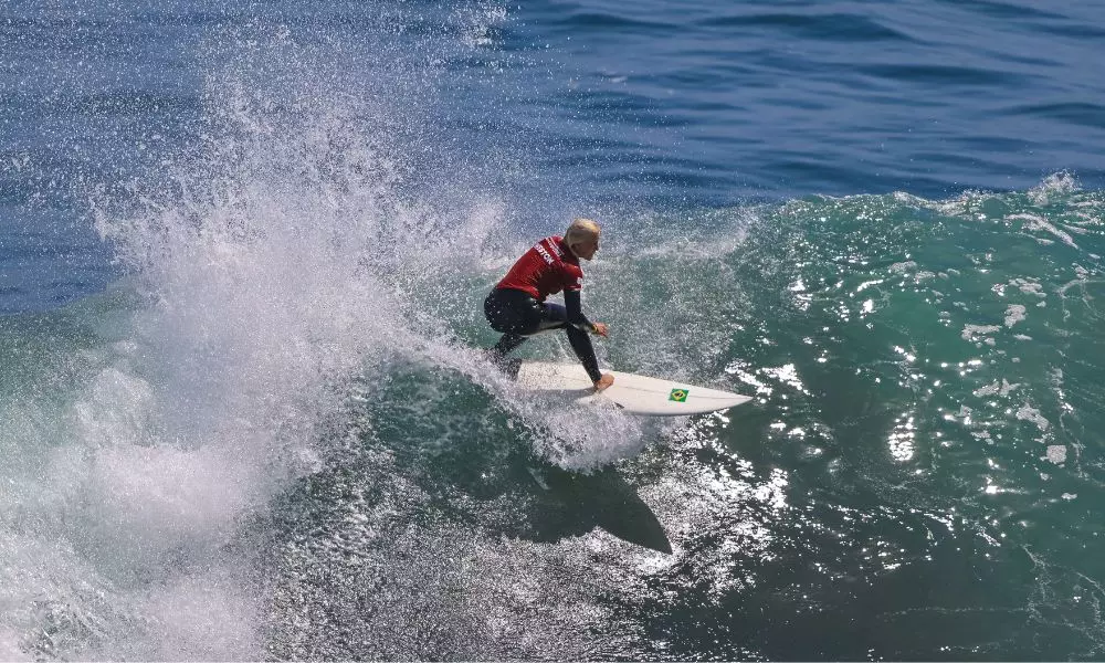 Brasileira Tatiana Weston-Webb competindo no Pan de Santiago (William Lucas/COB) medalha de ouro pan campeã surfe