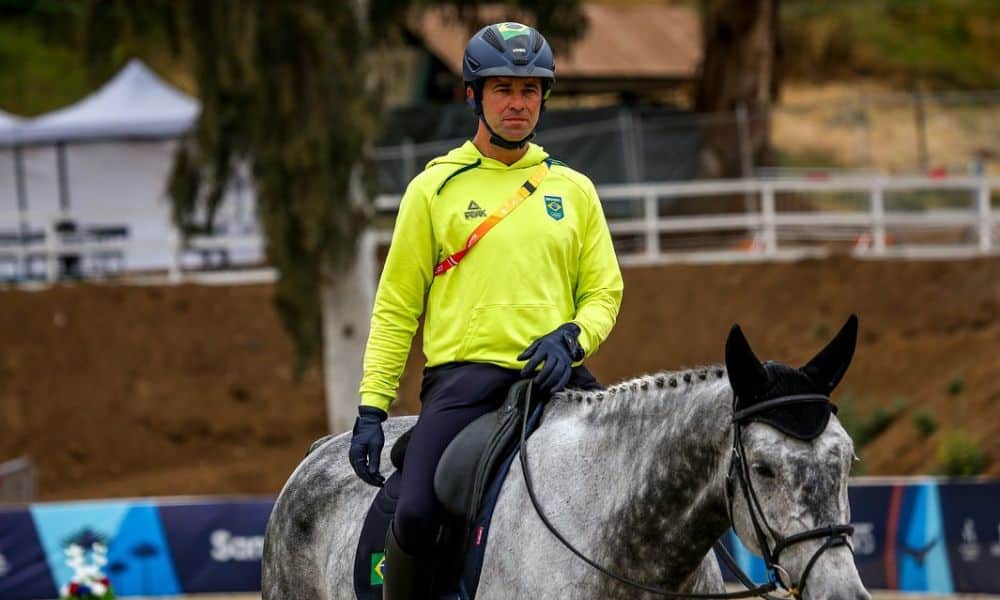 Cavaleiro brasileiro Márcio Carvalho Jorge, destaque do Brasil no hipismo CCE no Pan de Santiago (Reprodução/Instagram/@cbhoficial)