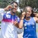 Na imagem, Hakelly de Souza e Diogo Kauã Gomes mostrando as medalhas conquistadas.
