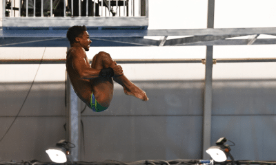 Isaac Souza durante execução de salto na final da plataforma 10m dos Jogos Pan-Americanos de Santiago-2023 - saltos ornamentais