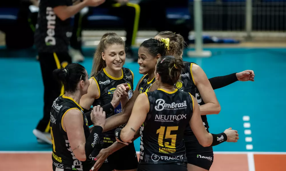 Praia Clube faz 3 a 0 no Minas e é campeão do Campeonato Mineiro
