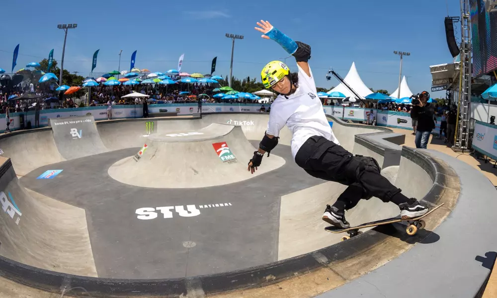 Raicca Ventura em ação no STU National de Criciúma; ela foi um dos destaques do Mundial de skate park, assim como Isadora Pacheco e Dora Varella
