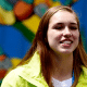 Sandy Macedo, atleta de taekwondo, sorri durante foto na Vila dos Atletas dos Jogos Pan-Americanos de Santiago-2023