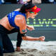 Agatha comemora ponto no Mundial de vôlei de praia