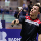Vitor Tavares bate em peteca durante o Internacional da Austrália Ocidental de parabadminton. Ele está na final