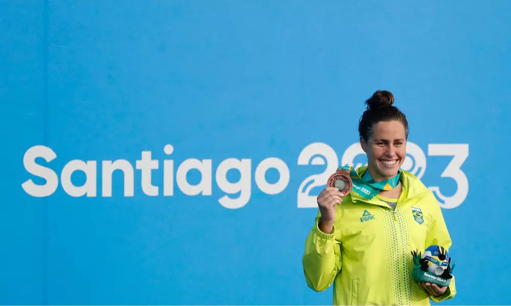 Viviane Jungblut com medalha de bronze nos Jogos Pan-Americanos de Santiago