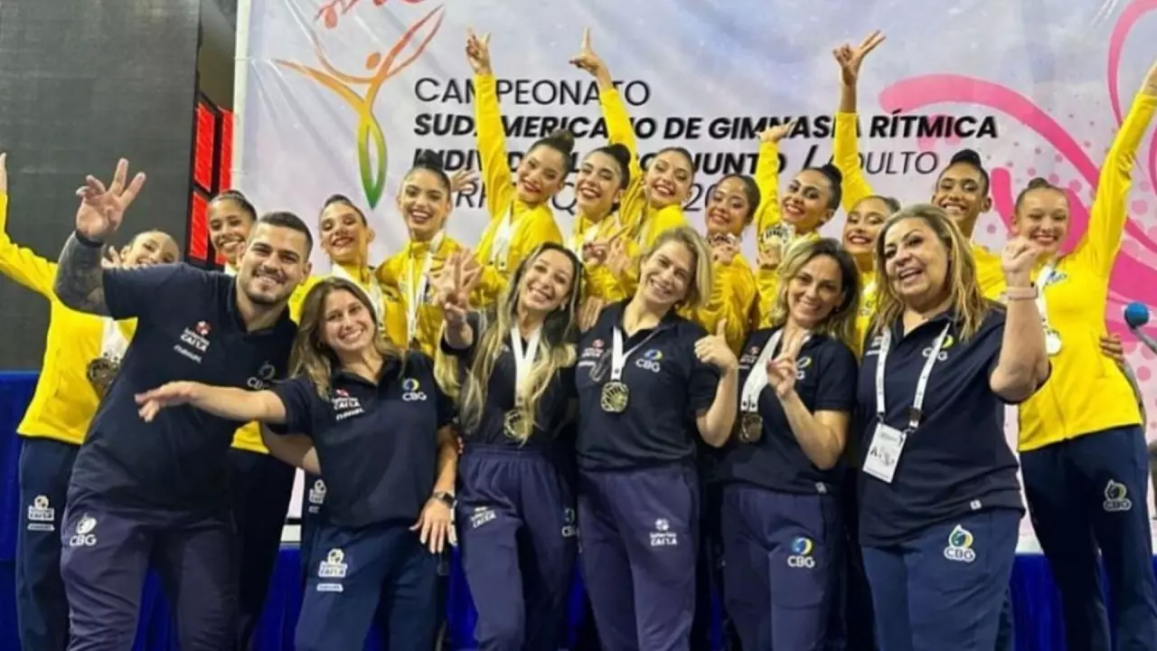 Brasil impressiona ao conquistar ouro por Conjuntos no Sul-Americano de ginástica rítmica (Foto: Instagram/@cbgisnastica)
