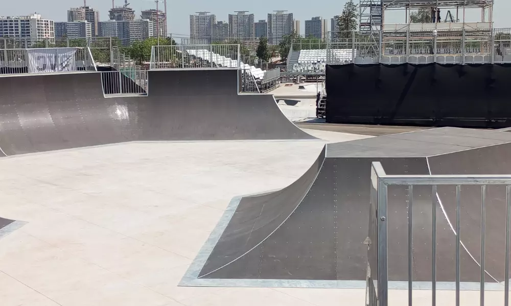 pedaço da pista do ciclismo bmx freestyle