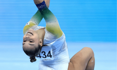 Flávia Saraiva compete no Mundial de ginástica artística