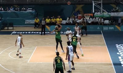 Na imagem, momento em que o Brasil tenta um arremesso de quadra contra a Venezuela.