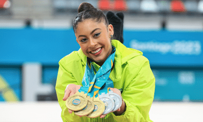 Barbara Domingos com medalhas nos Jogos Pan-Americanos de Santiago-2023