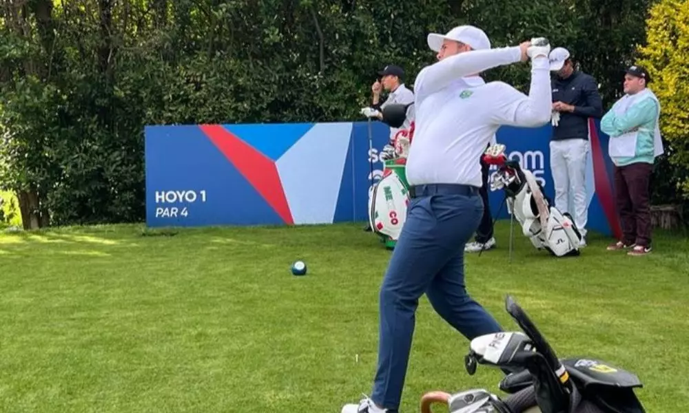 Brasileiro Andrey Xavier em ação na abertura do golfe nos Jogos Pan-Americanos de Santiago-2023 (Reprodução/Instagram/@cbgolfe)