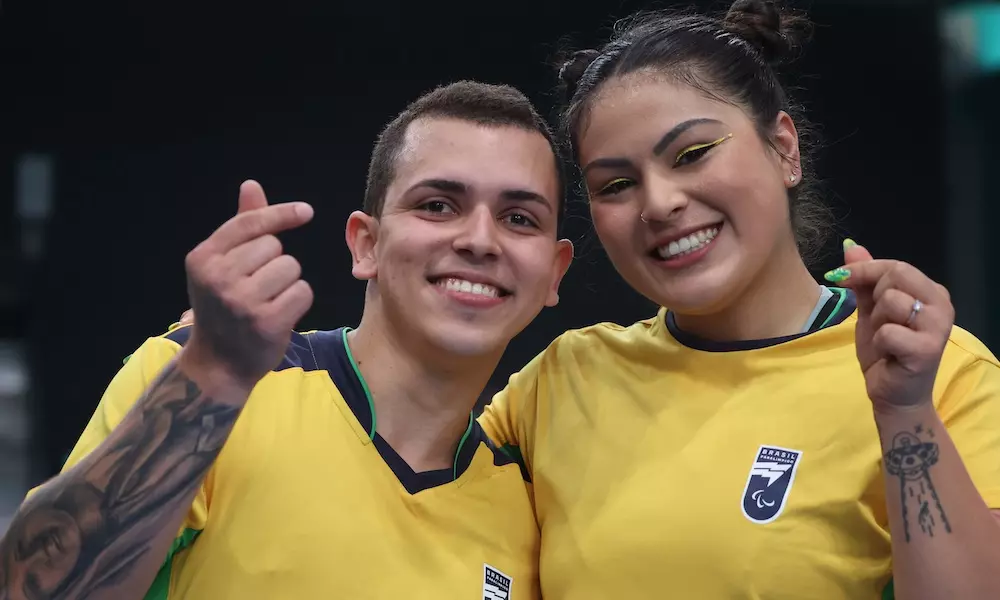 Edwarda Oliveira e Rogério Oliveira, noivos e parceiros de duplas mistas parabadminton jogos parapan-americanos santiago-2023 badminton