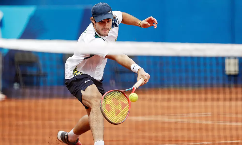 Gustavo Heide em ação no Challenger de Montevidéu, junto com Thiago Monteiro