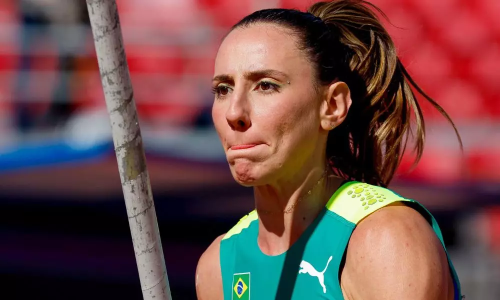 Juliana Campos no salto com vara dos Jogos Pan-Americanos de Santiago-2023