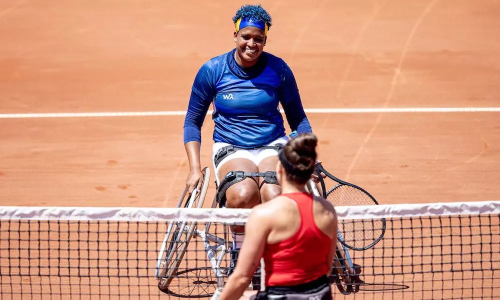 tênis em cadeira de rodas MEIRYCOLL DUVAL perde para Dana Mathewson nos jogos parapan-americanos de santiago-2023