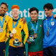 Thiego Marques no centro do pódio do Parapan de Santiago. Ao seu lado direito, Elielton Lira que levou a prata no judô. No outro lado, judocas de México e Uruguai que levaram o bronze