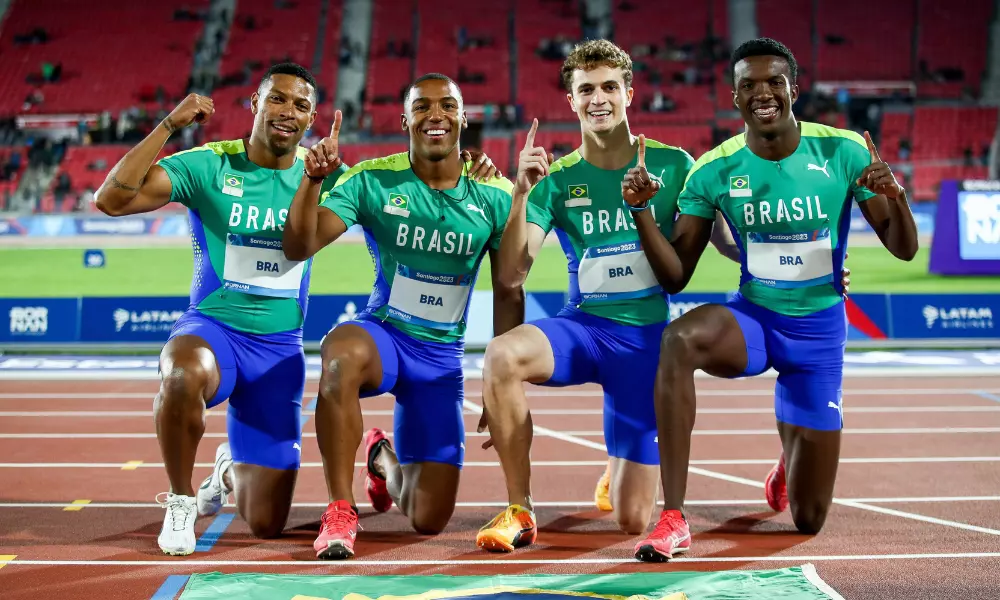 Revezamento 4x100m rasos do atletismo nos Jogos Pan-Americanos de Santiago-2023