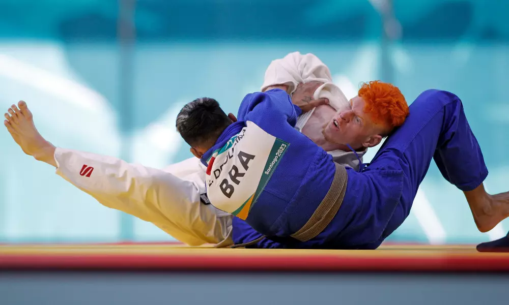 Thiego Marques aplica golpe em adversário na final dos Jogos Parapan-Americanos