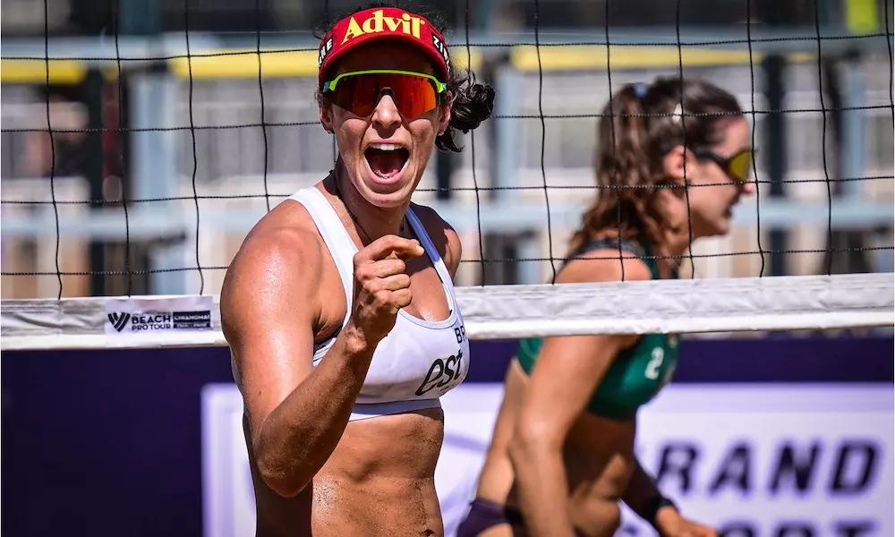 Ágatha e Rebecca vencem dois jogos no sábado e estão nas semis do challenge de Chiang Mai