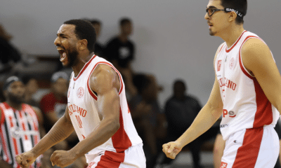 Paulistano comemora vitória contra o Fortaleza pela NBB. (Foto: Divulgação/NBB)