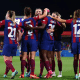 Jogadoras do Barcelona comemoram gol contra o Benfica