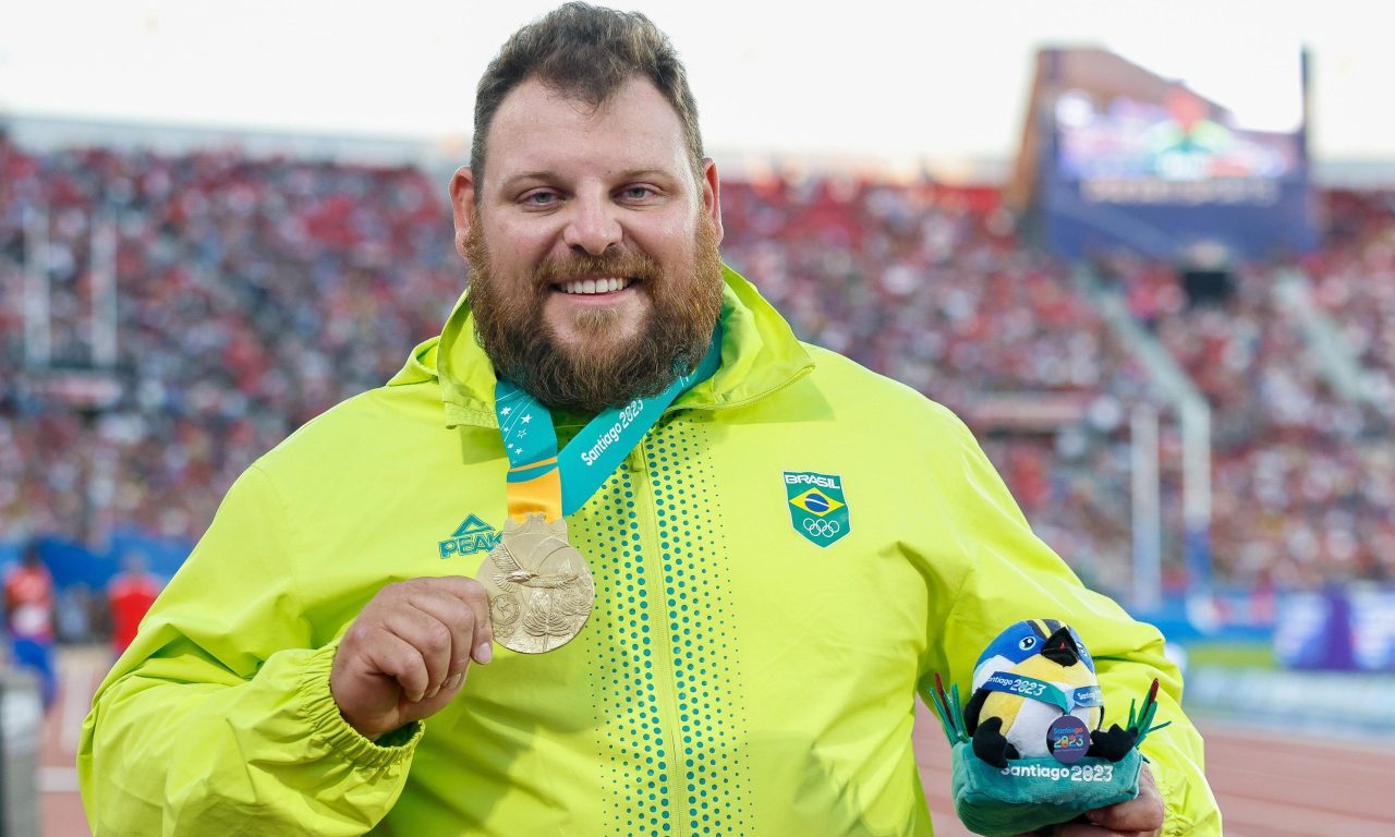 Darlan Romani conquista o bicampeonato do arremesso de peso nos Jogos Pan-Americanos de Santiago-2023 cirurgia