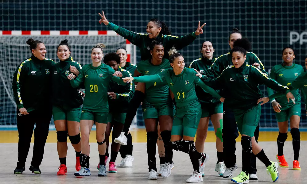 seleção brasileira é convocada para o Mundial de handebol feminino ; Brasil