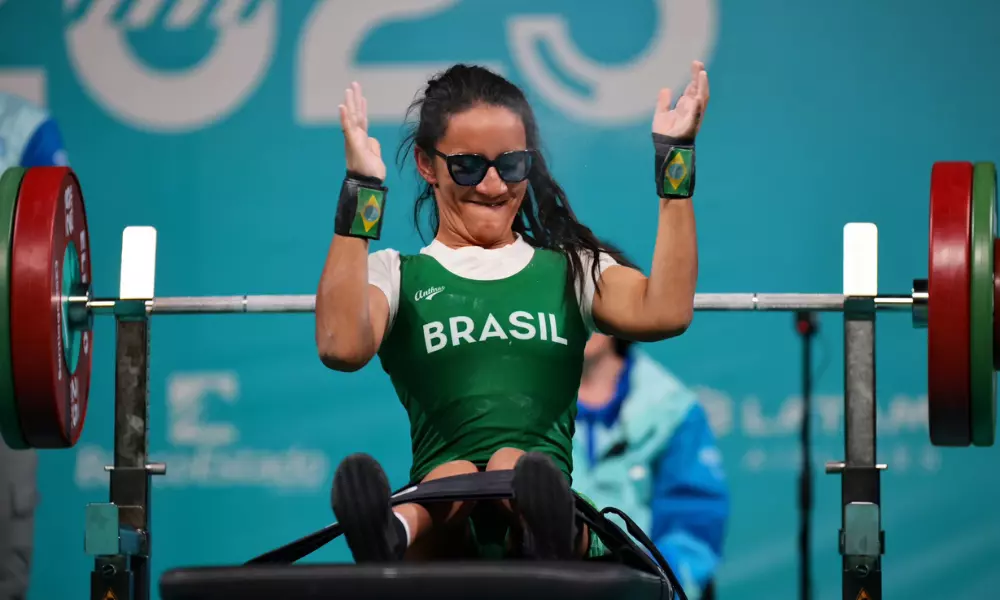 Lara de Lima comemora o ouro nos Jogos Parapan-Americanos Santiago-2023