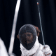 Bia Bulcão em ação durante Copa do Mundo de florete; Mariana Pistoia também competiu