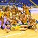 Na imagem, time do Brasil fazendo pose após vitória.
