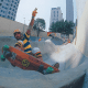 Cesinha Chaves em ação no skate - Exposição Anatomia do Skate - Farol Santander