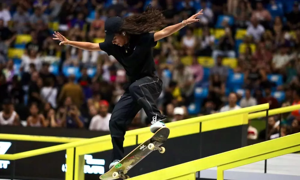 Rayssa Leal brilhando no primeiro dia do SLS Super Crown (Helena Petry/COB)