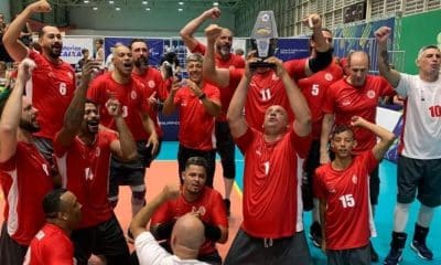 Equipe do Paulistano comemorando o título do Brasileiro de vôlei sentado (Divulgação/CBVD)