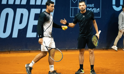 Fernando Romboli e parceiro polonês durante o Challenger de Maia