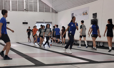 Nathalie Moellhausen durante estágio de treinamento de esgrima para a base no Pinheiros