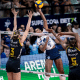Lance de jogo entre Praia Clube e Minas, equipes do top-3 da Superliga Feminina